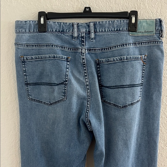 Classic Tommy Bahama Blue Men's Jeans 35x32 - Picture 6 of 9